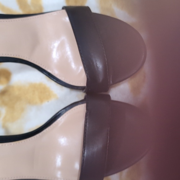 BCBGeneration Black Heels with Elegant Strappy Design - Picture 9 of 9